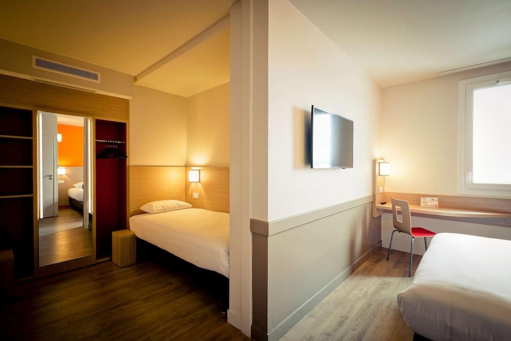 Greet Hotel Prevessin Geneve Aeroport 2*